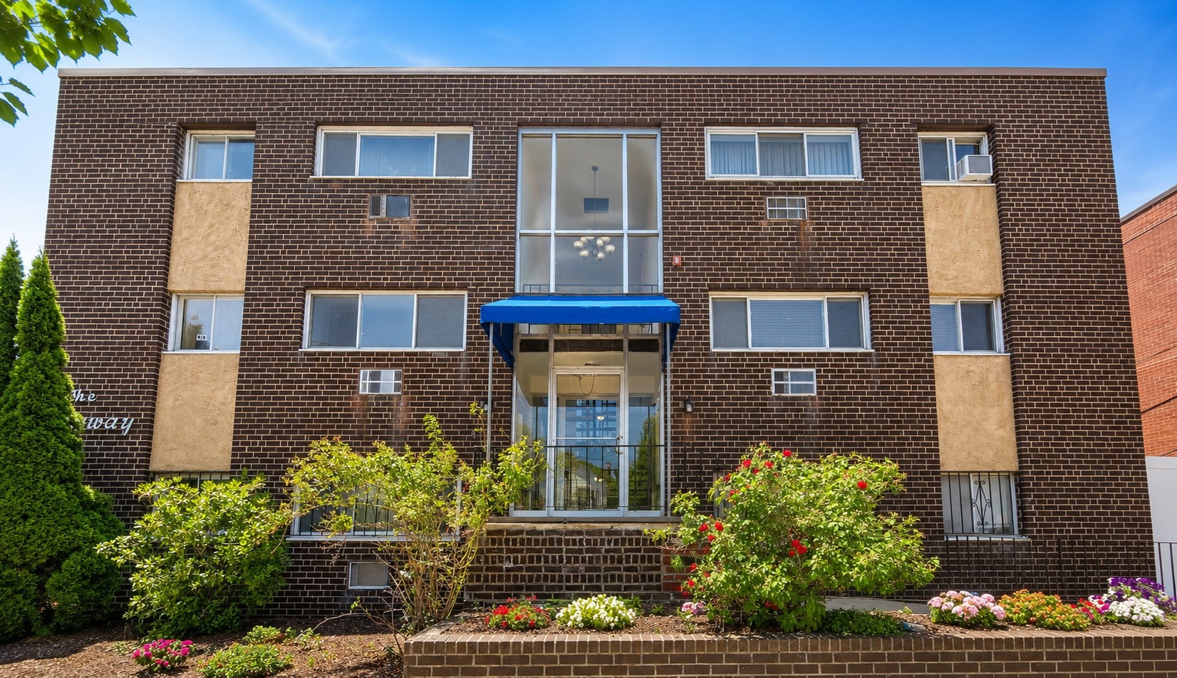 416 Belgrade Ave Unit 46, West Roxbury, Boston, MA 02132