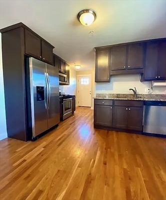 349 Somerville Ave, Apt 3