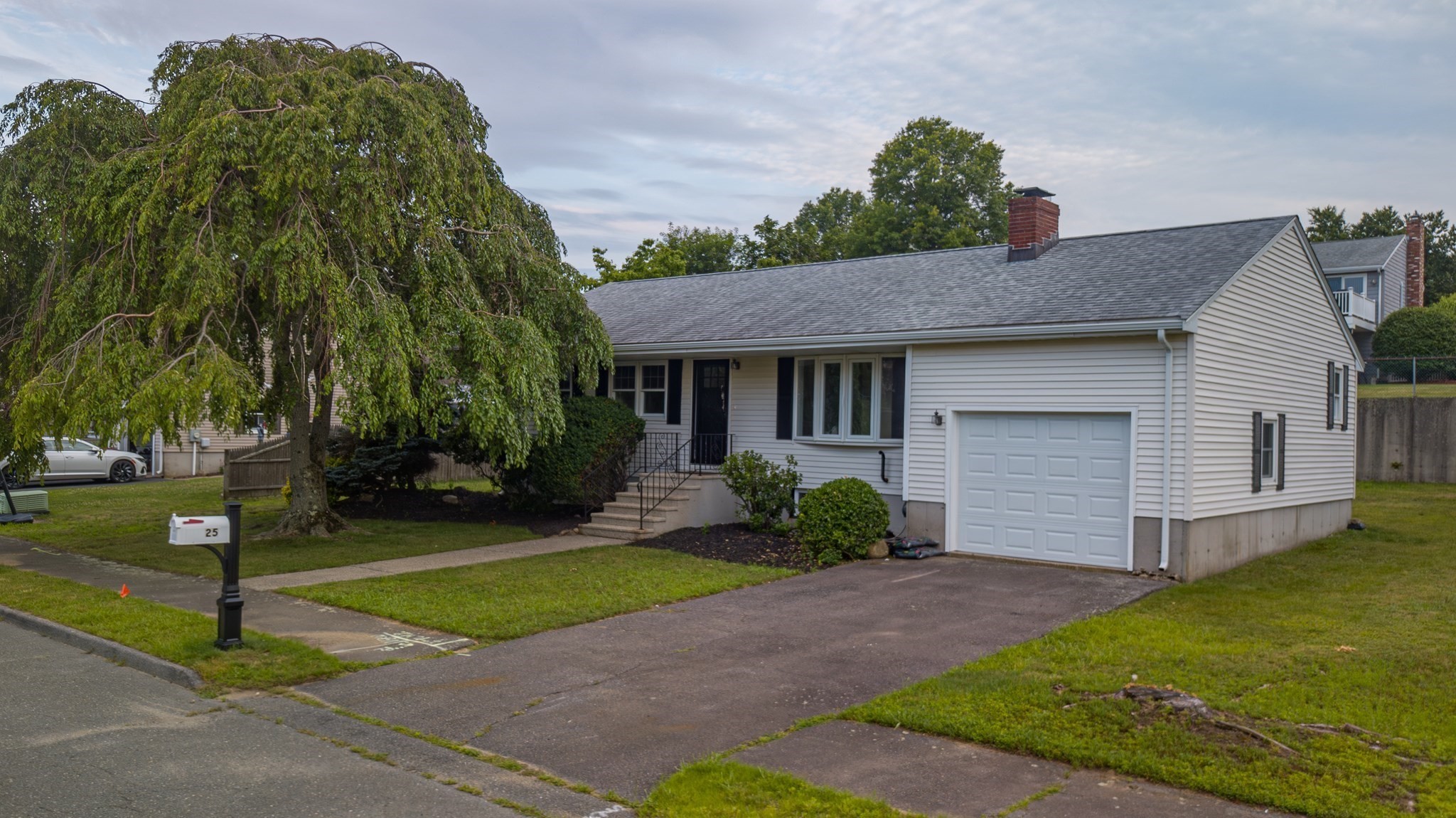 25 Diane Rd, Peabody, MA 01960