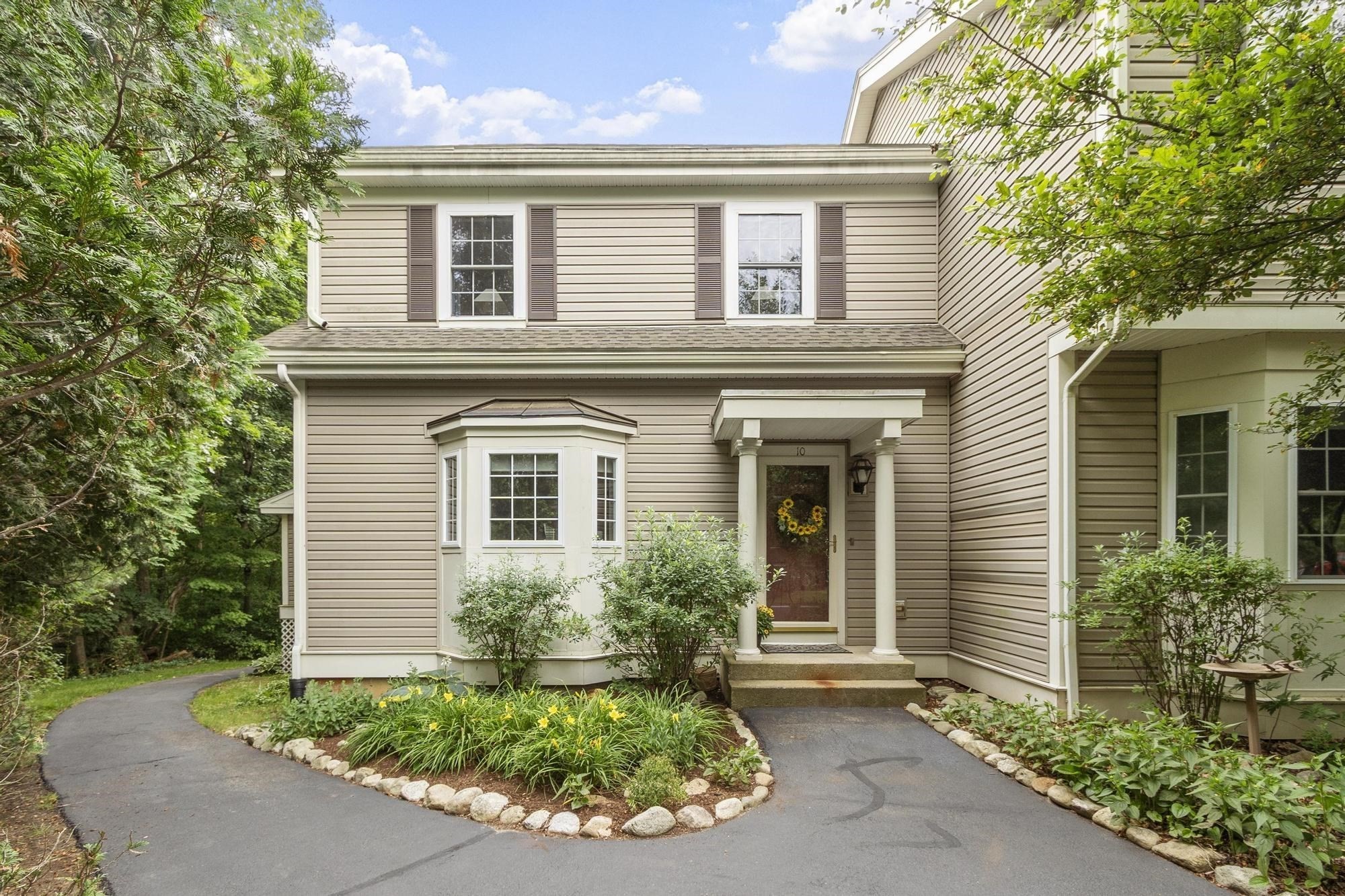 99 Main St Unit 10, Westford, MA 01886