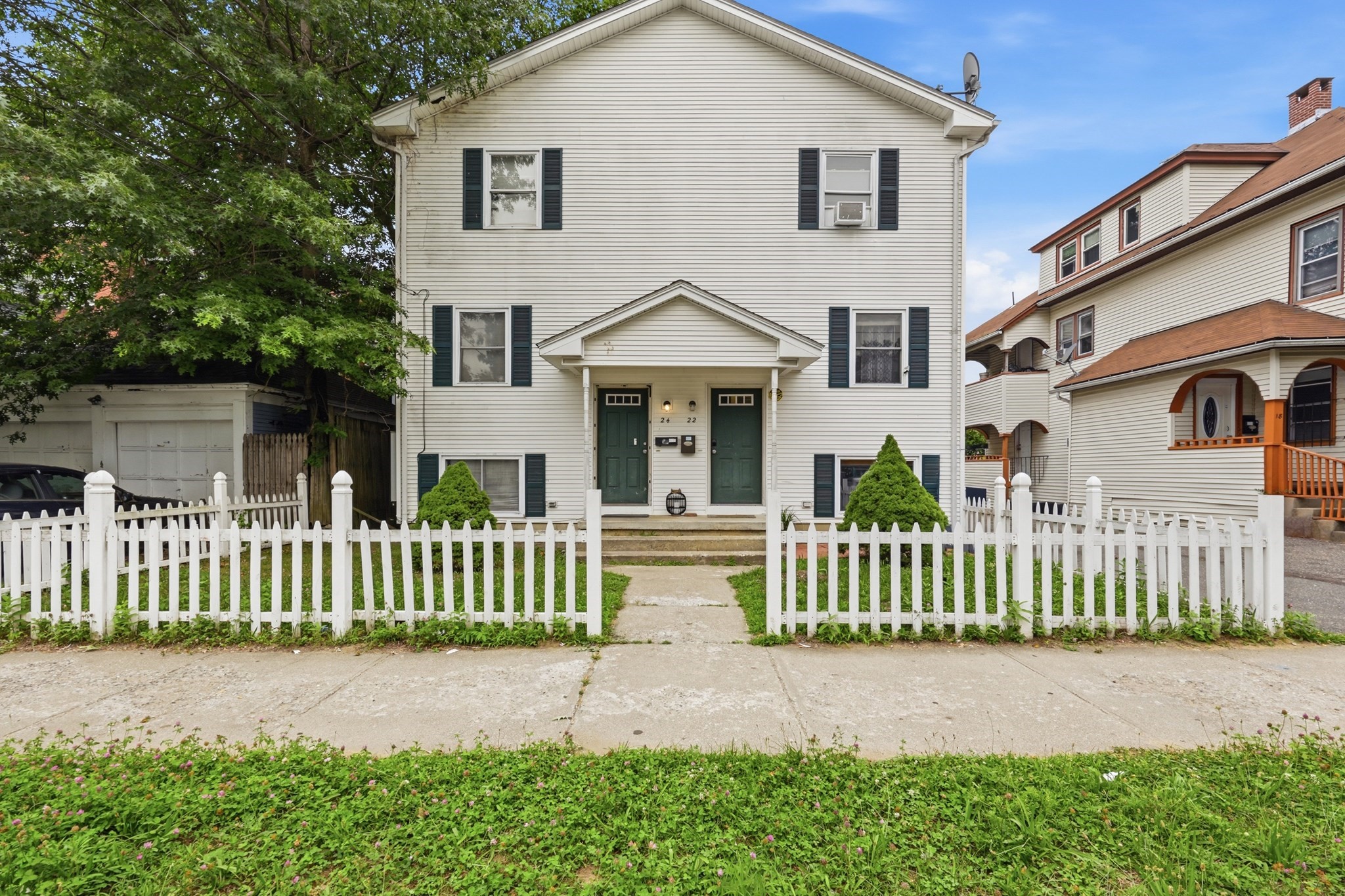 22 Sorrento St, Springfield, MA 01108