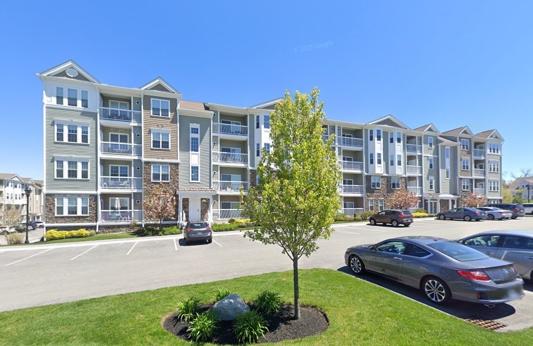 1 Francis Dr Unit 405, Andover, MA 01810