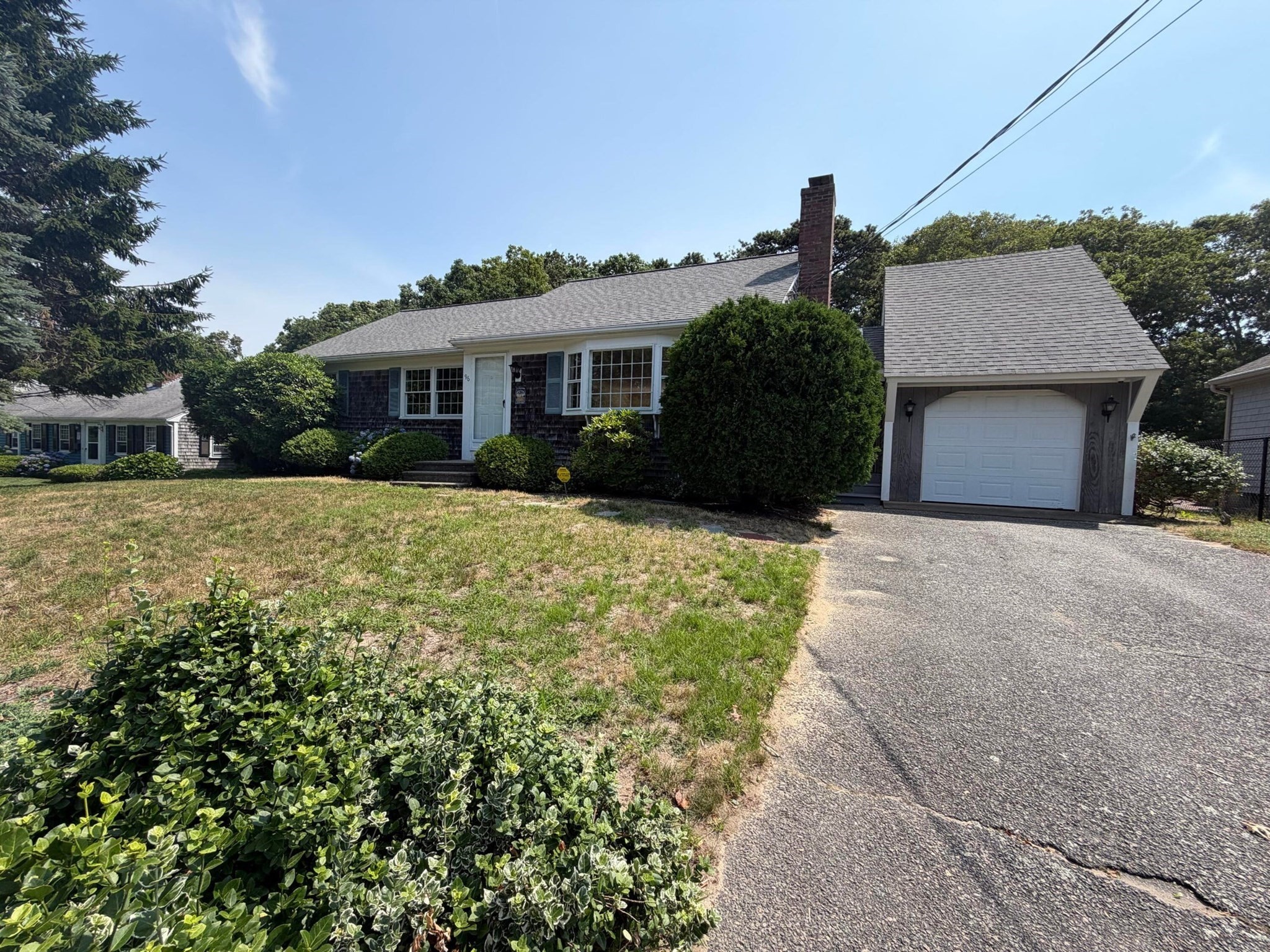 96 Pawkannawkut Dr, Yarmouth, MA 02664