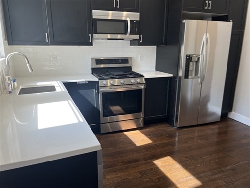 8 Chestnut Ave, Apt 1