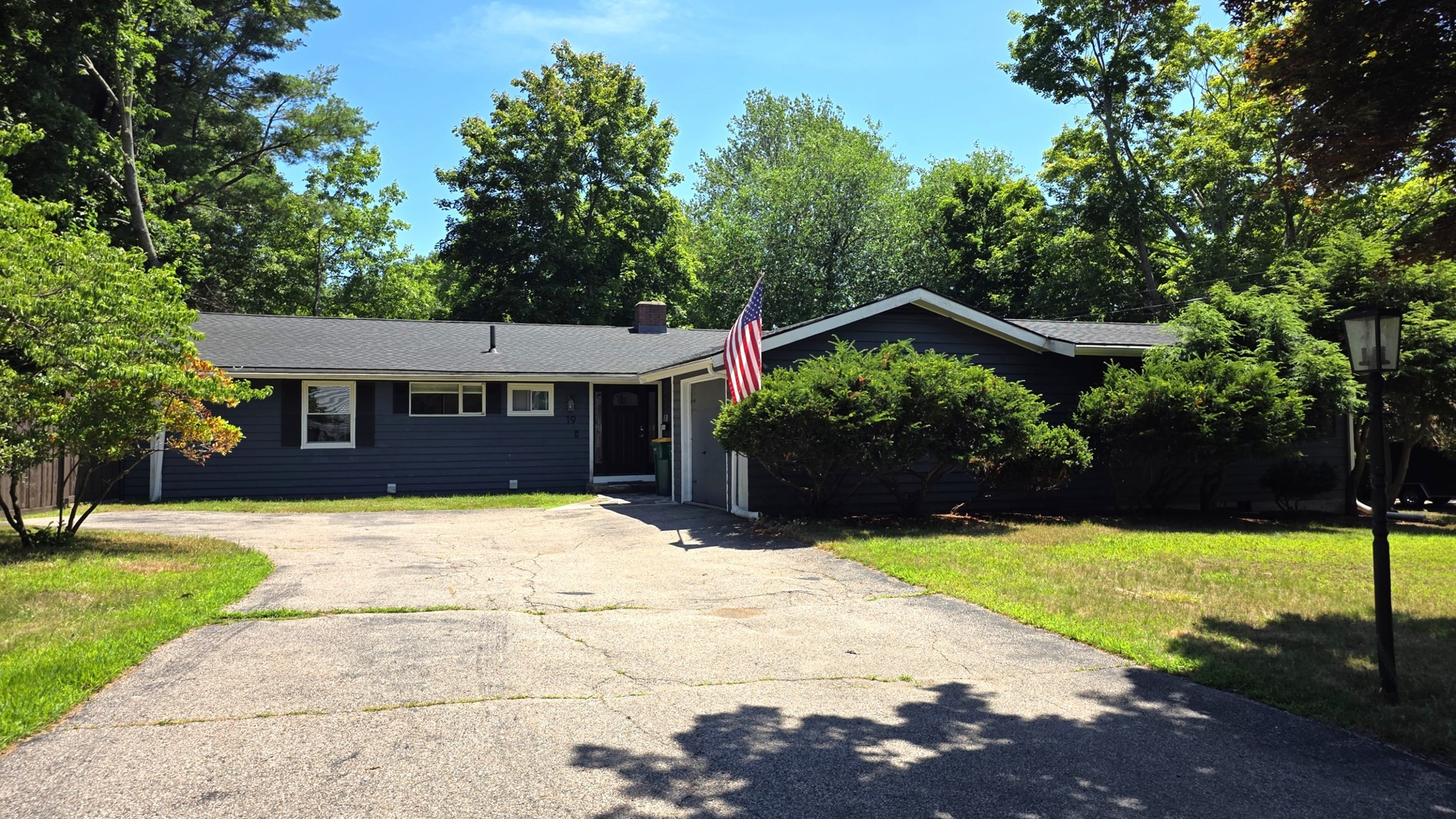 19 Avon Rd, Norwood, MA 02062