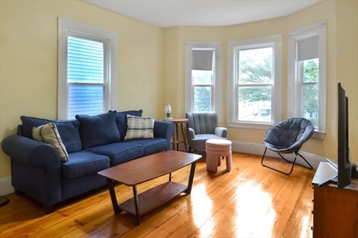 3270 Washington Street, Apt 1