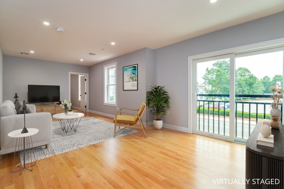 585 Washington Street Unit 202, Quincy, MA 02169