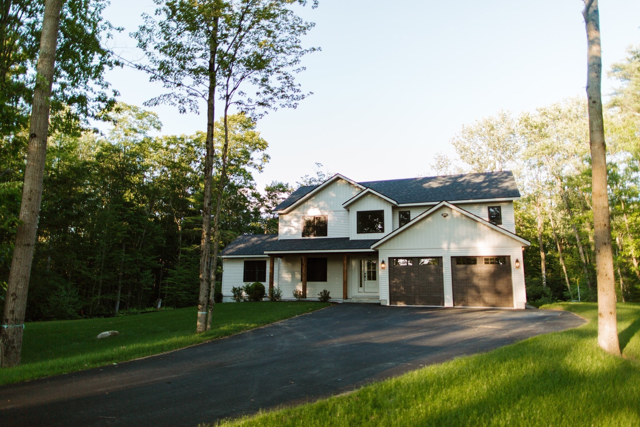 160 Willard Rd, Ashburnham, MA 01430
