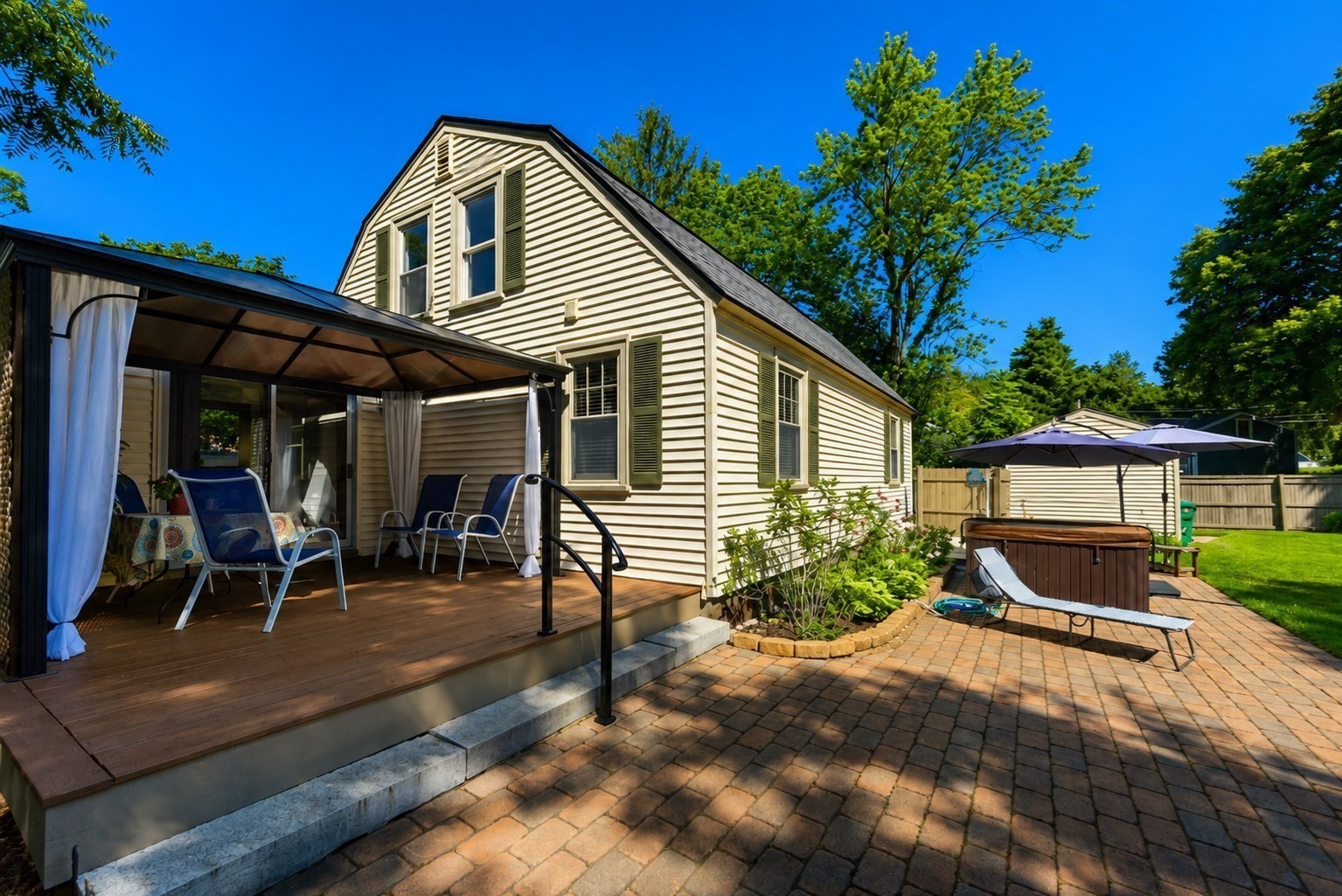 39 Harkins St, Clinton, MA 01510 - Image 5