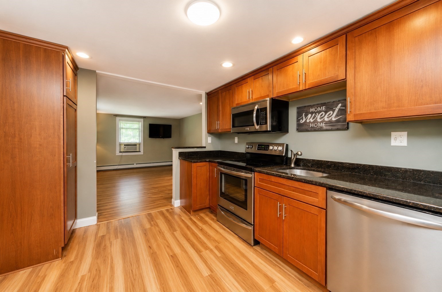 39 Harkins St, Clinton, MA 01510 - Image 10