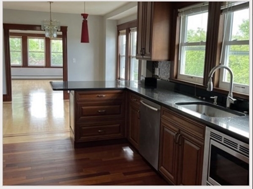 75 Bay State Rd, Apt 2