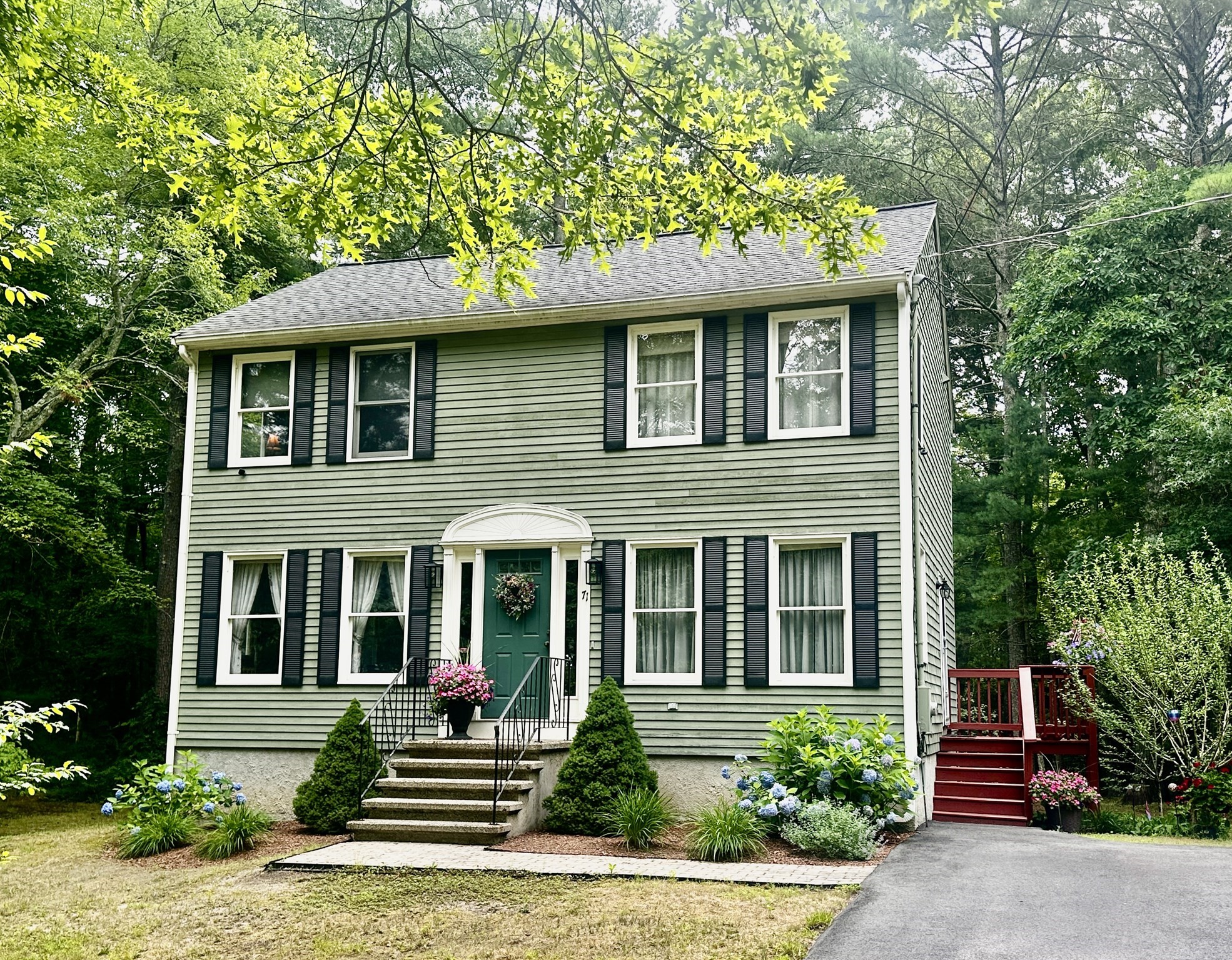 71 Harvey St, Taunton, MA 02780