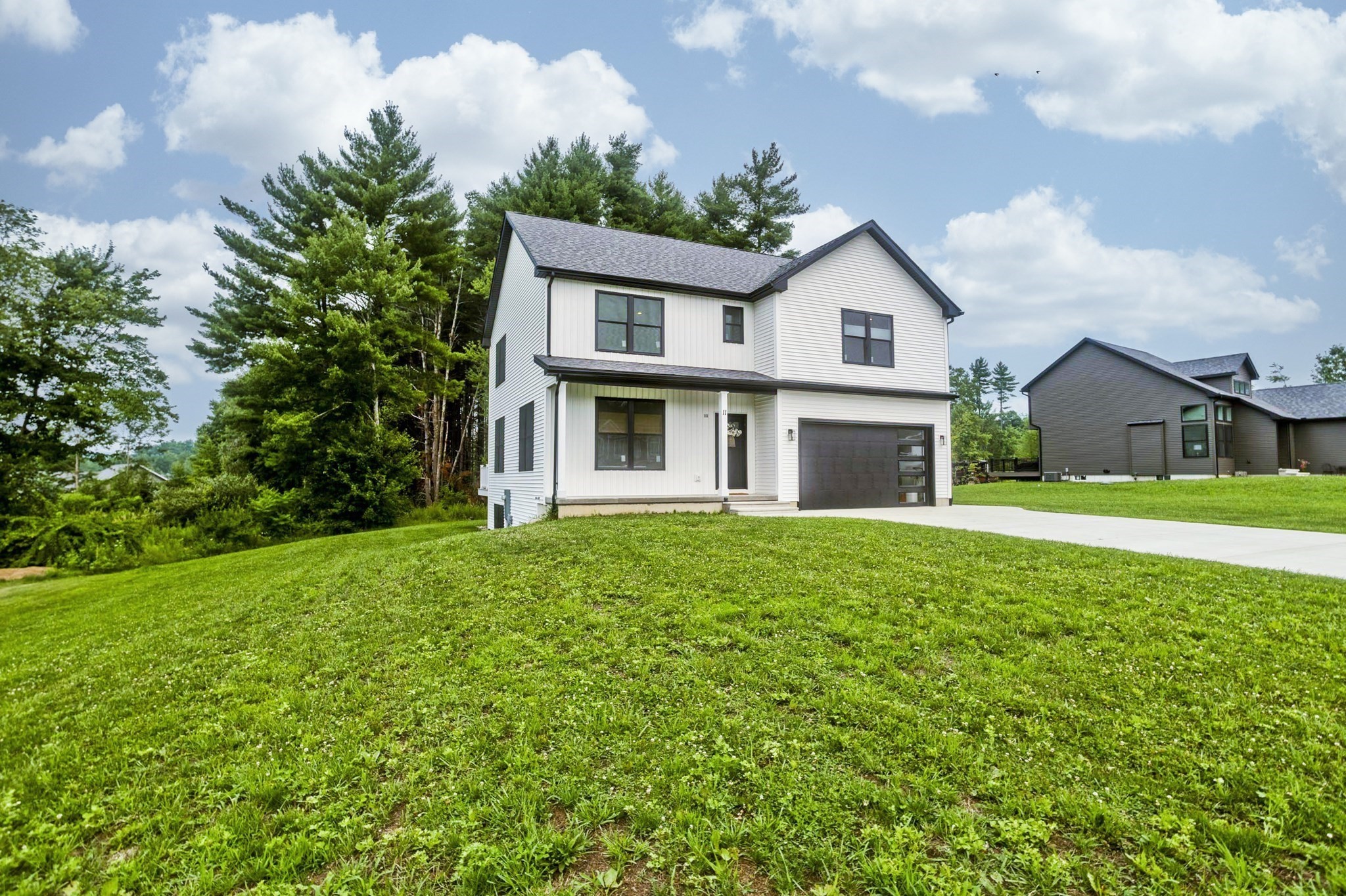 11 Woodland Lane, Belchertown, MA 01007