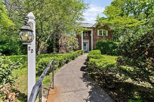 25 Hundreds Cir