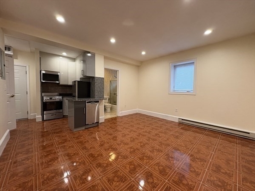 69 Babcock St, Apt 7