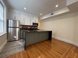 73 Thatcher St, Apt 201
