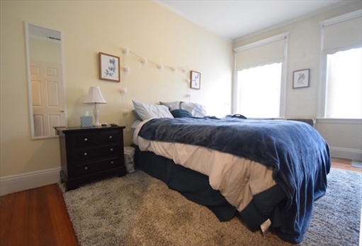 191 Winthrop Rd, Apt 4