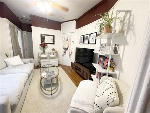 31 Irving Street, Apt 6