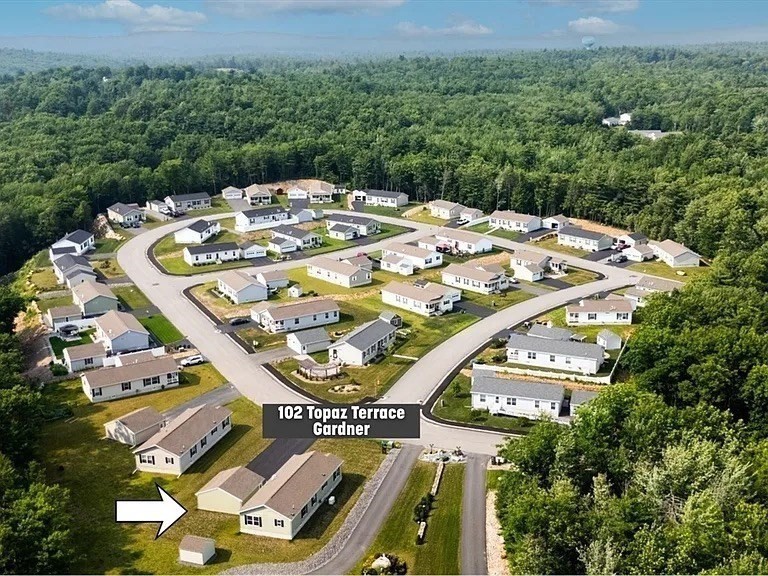 102 Topaz Terrace, Gardner, MA 01440 - Image 2