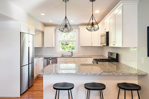 32 Oakland Street, Apt 32