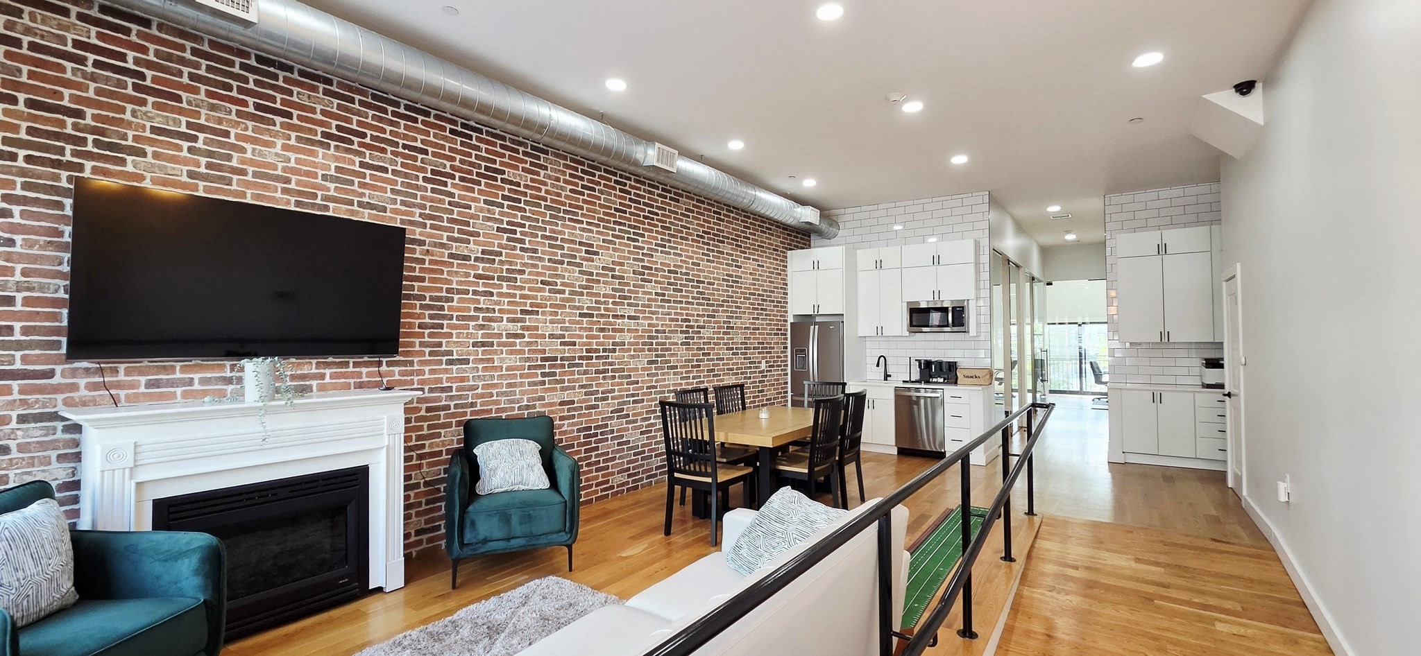 82 Chelsea St Unit 1, East Boston, Boston, MA 02128