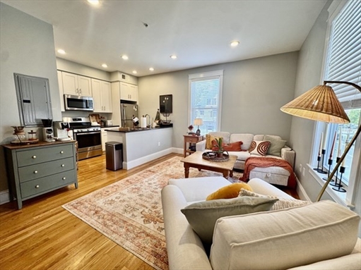 405 South Huntington Ave., Apt 2R