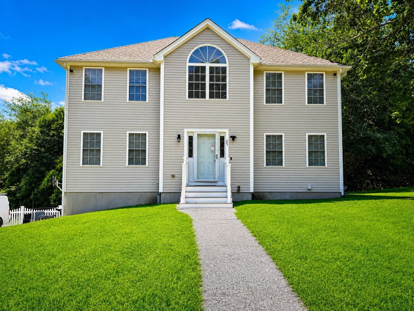 25 Winston Circle, Haverhill, MA 01830