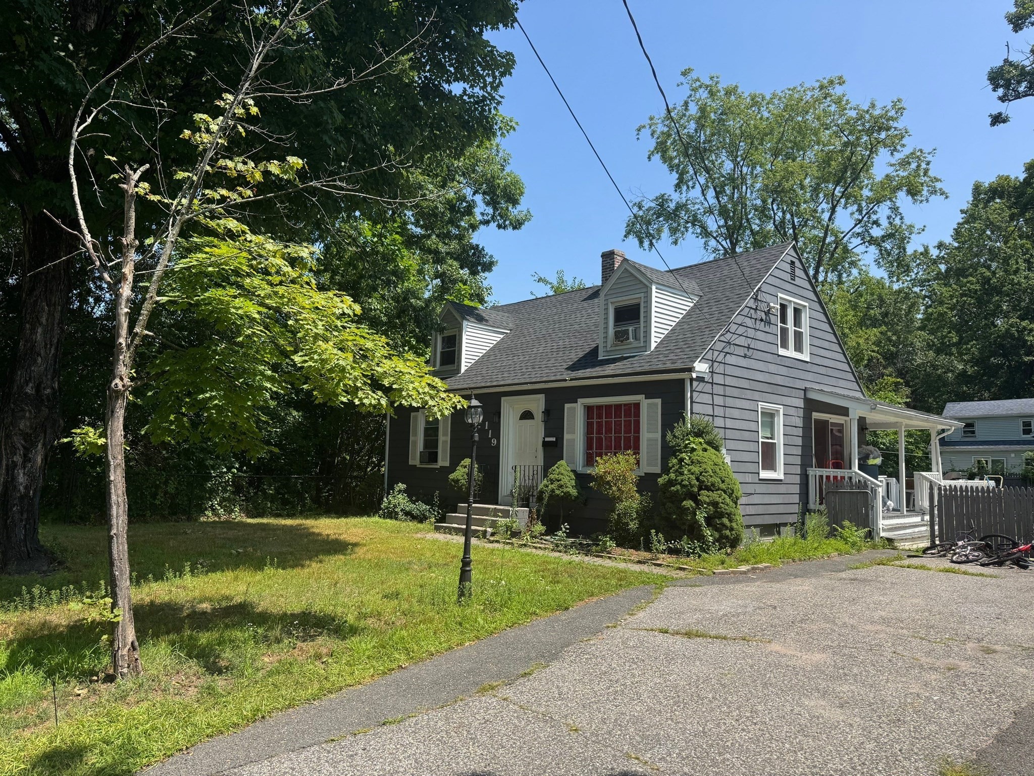 119 Massreco St, Springfield, MA 01109