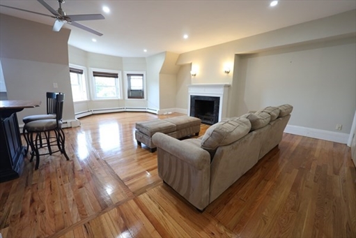 318 Tappan St., Apt 3