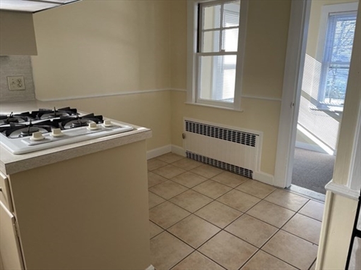 27 Elliot Street, Apt 2