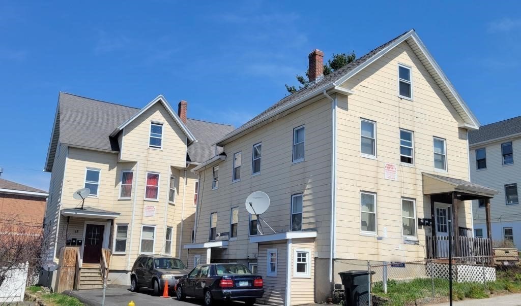 15 Dorchester St, Worcester, MA 01610