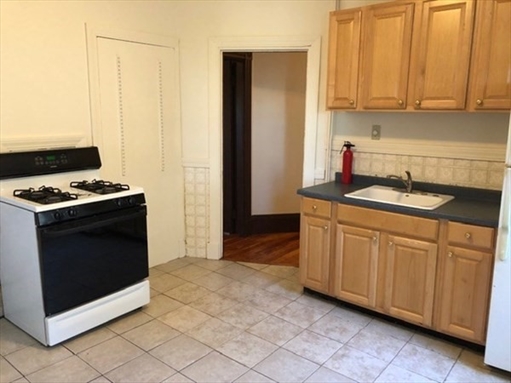 73 Iroquois Street, Apt 3