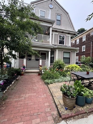 27 Dudley St, Apt 1