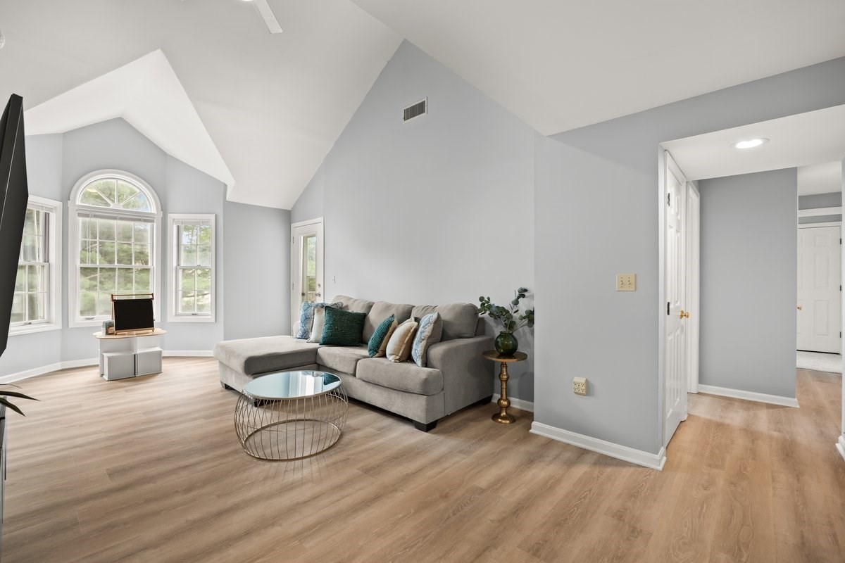 111 Carriage Ln Unit 111, Taunton, MA 02780