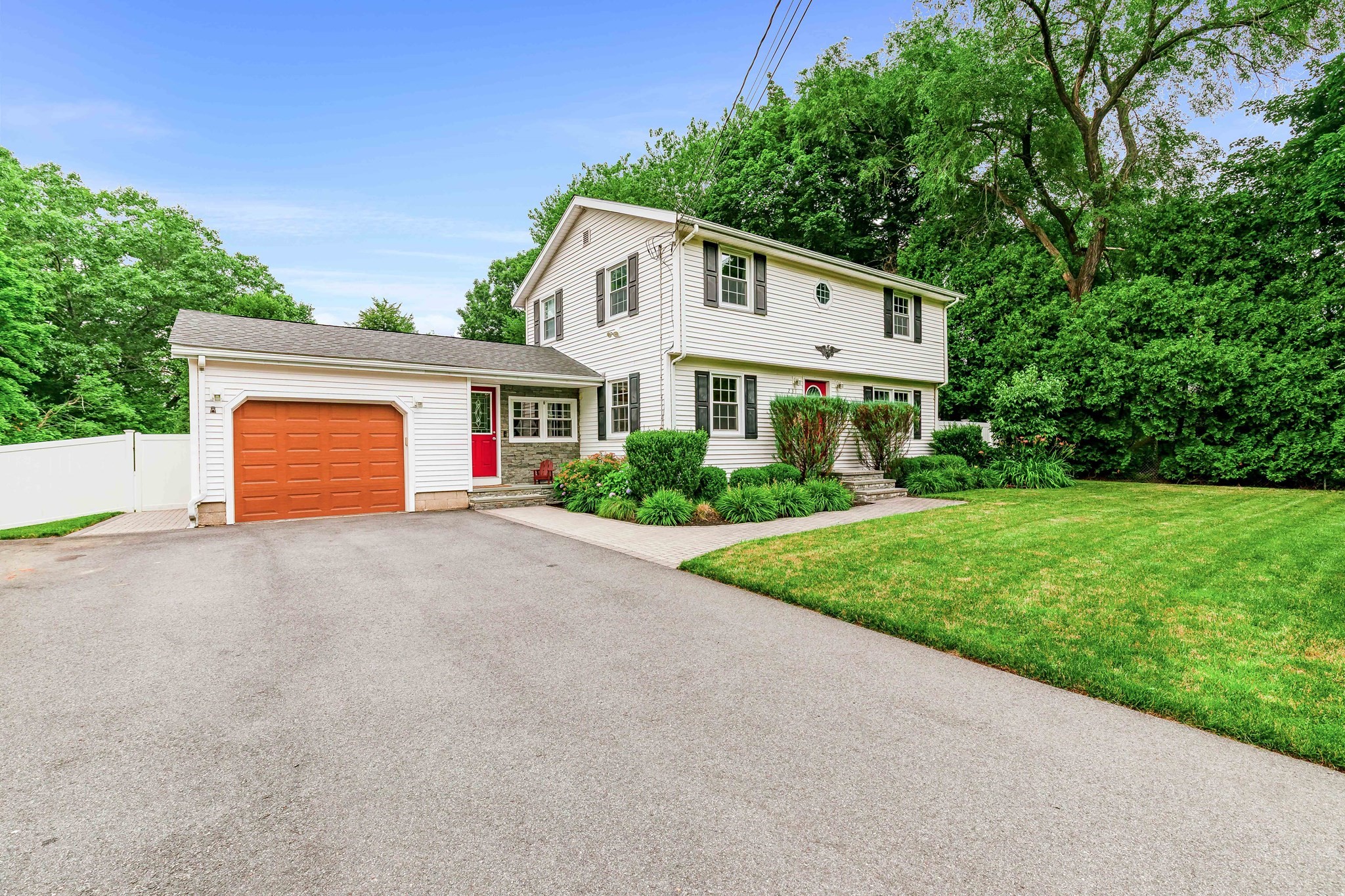 231 Haverhill St, Rowley, MA 01969