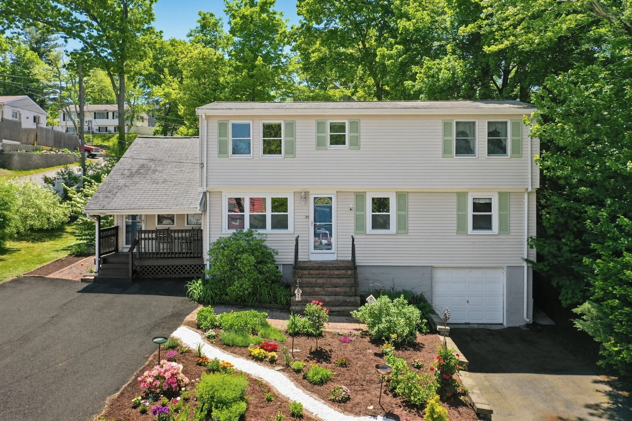 34 Sarah St, Randolph, MA 02368