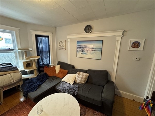9 Burnham St, Apt 1