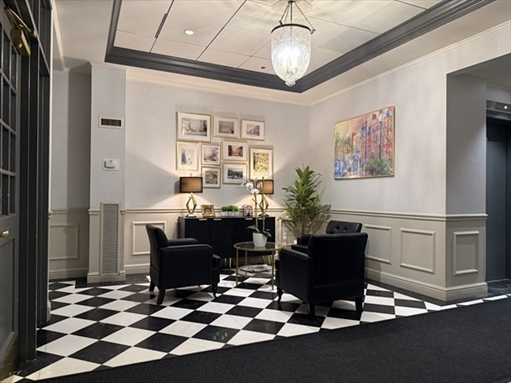 15 River, Apt 505