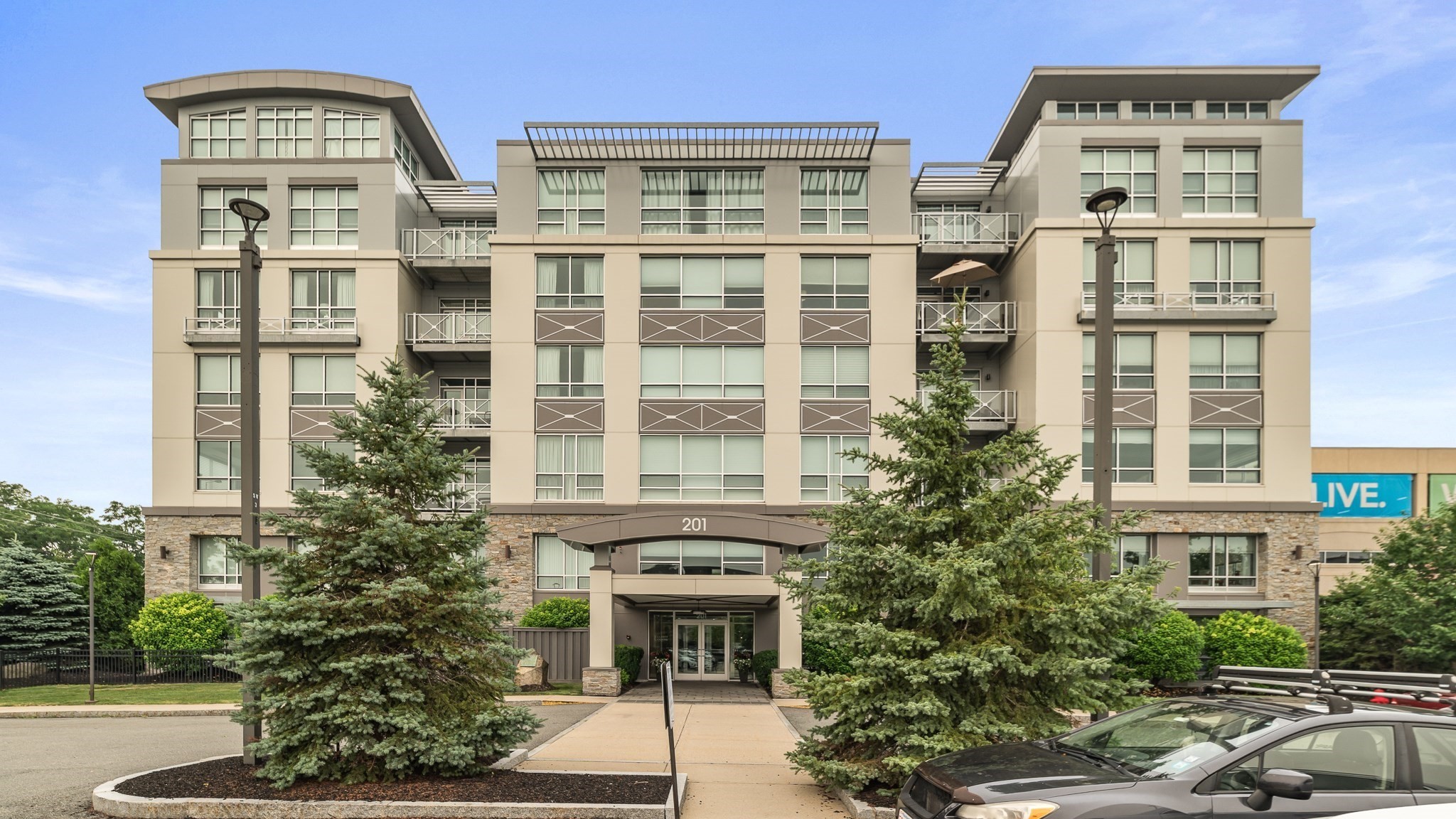 201 Elliott St Unit 510, Beverly, MA 01915