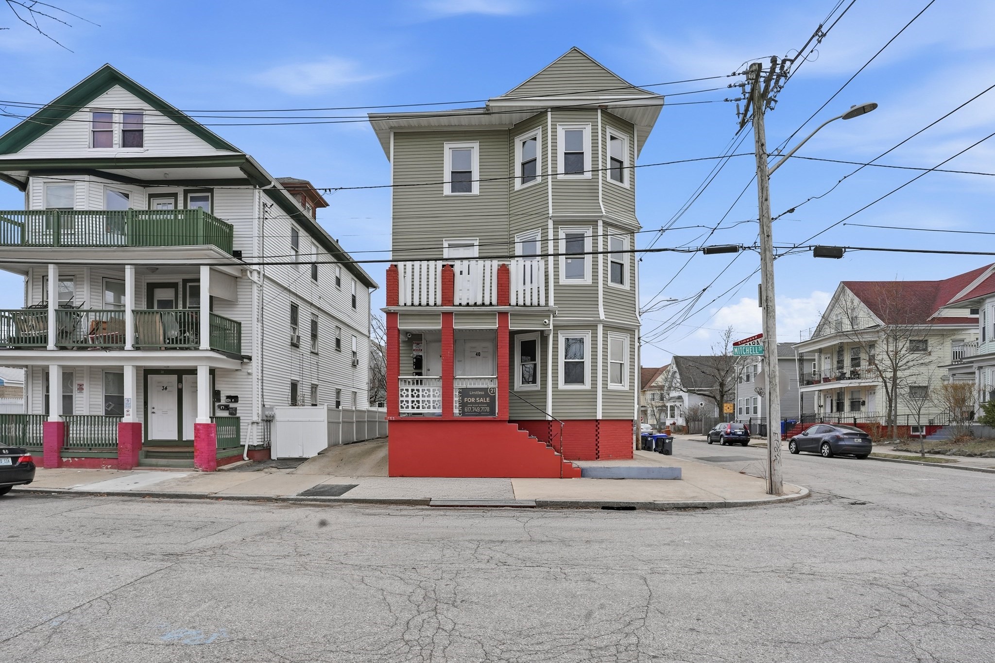 38 Mitchell St, Providence, RI 02907