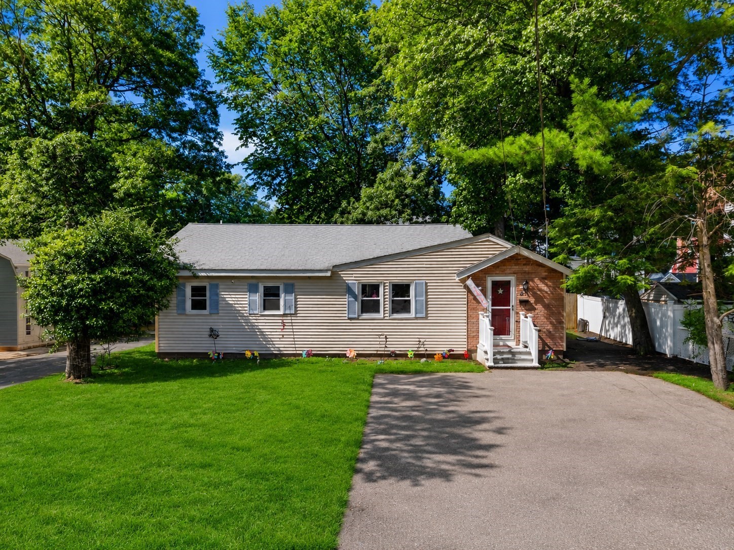 24 Temple St, Tewksbury, MA 01876