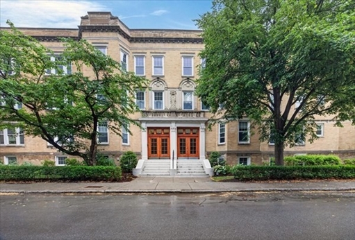 138 Sewall Ave, Apt C