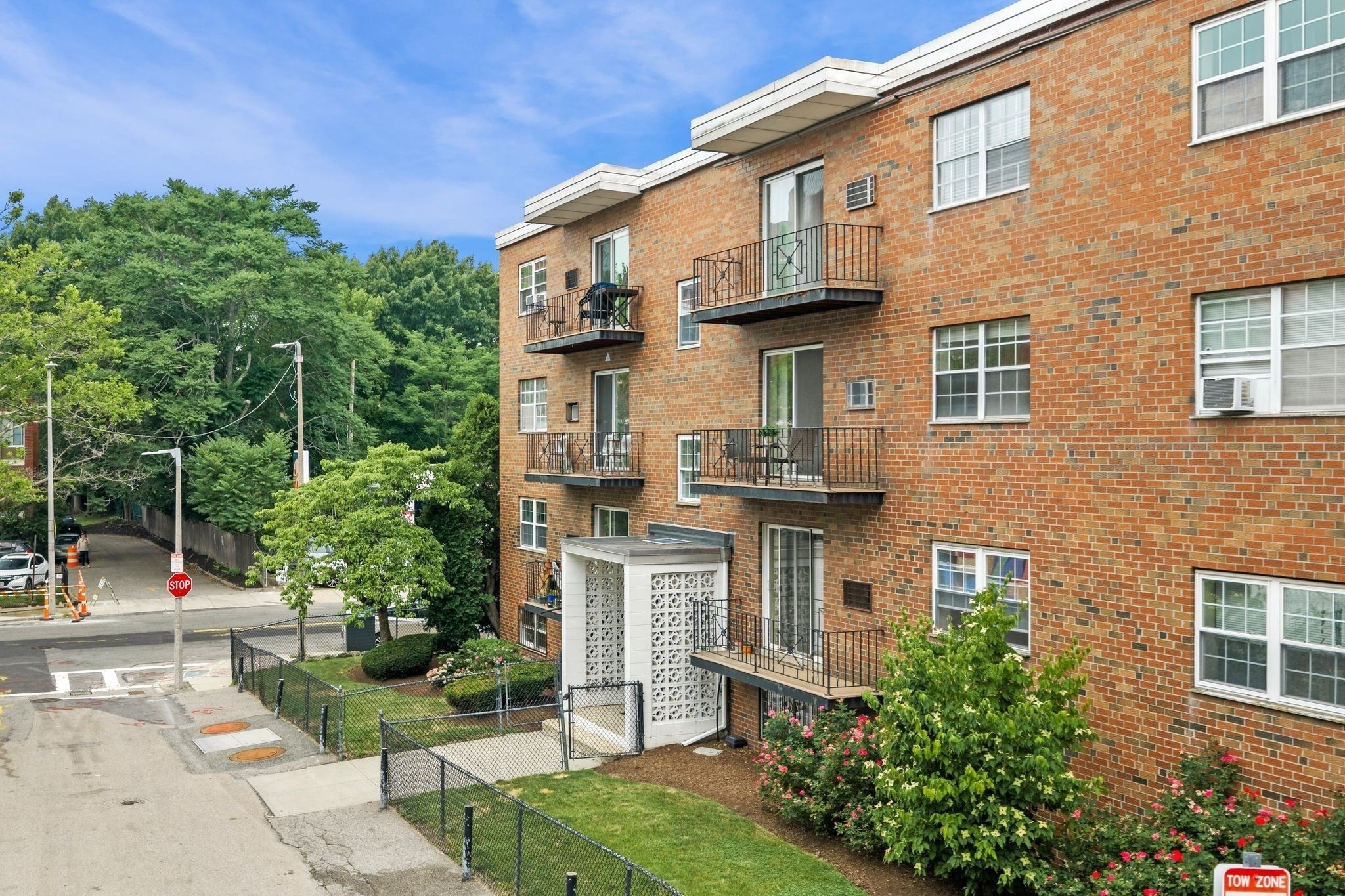 4 Robinwood Avenue Unit 6, Jamaica Plain, Boston, MA 02130 - Image 2
