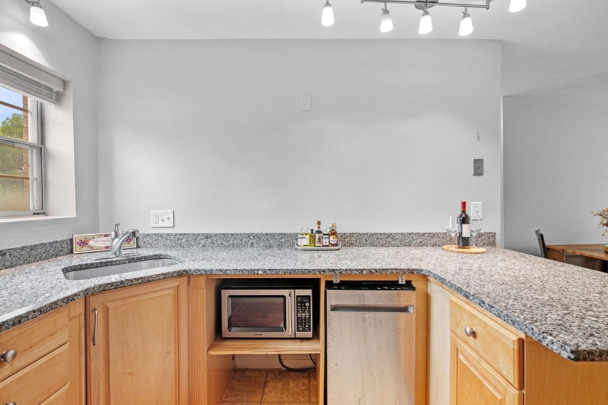4 Robinwood Avenue Unit 6, Jamaica Plain, Boston, MA 02130 - Image 6