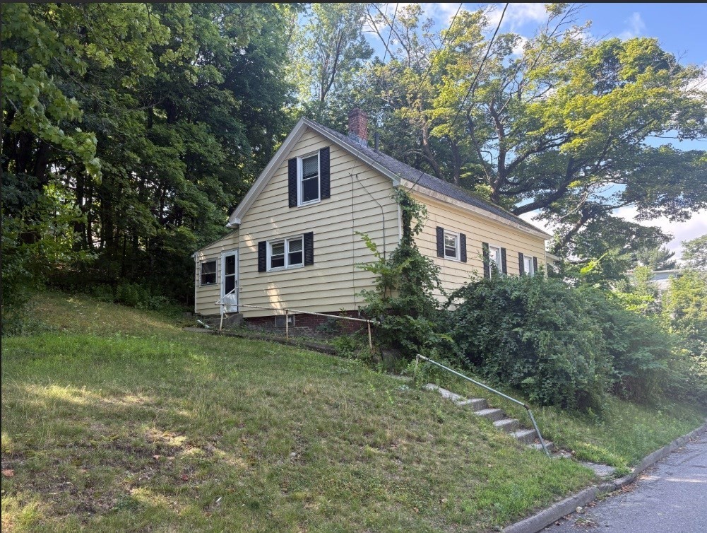 118 Norfolk Street, Worcester, MA 01604