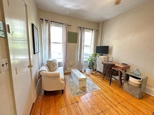 19 South Russell, Apt 4