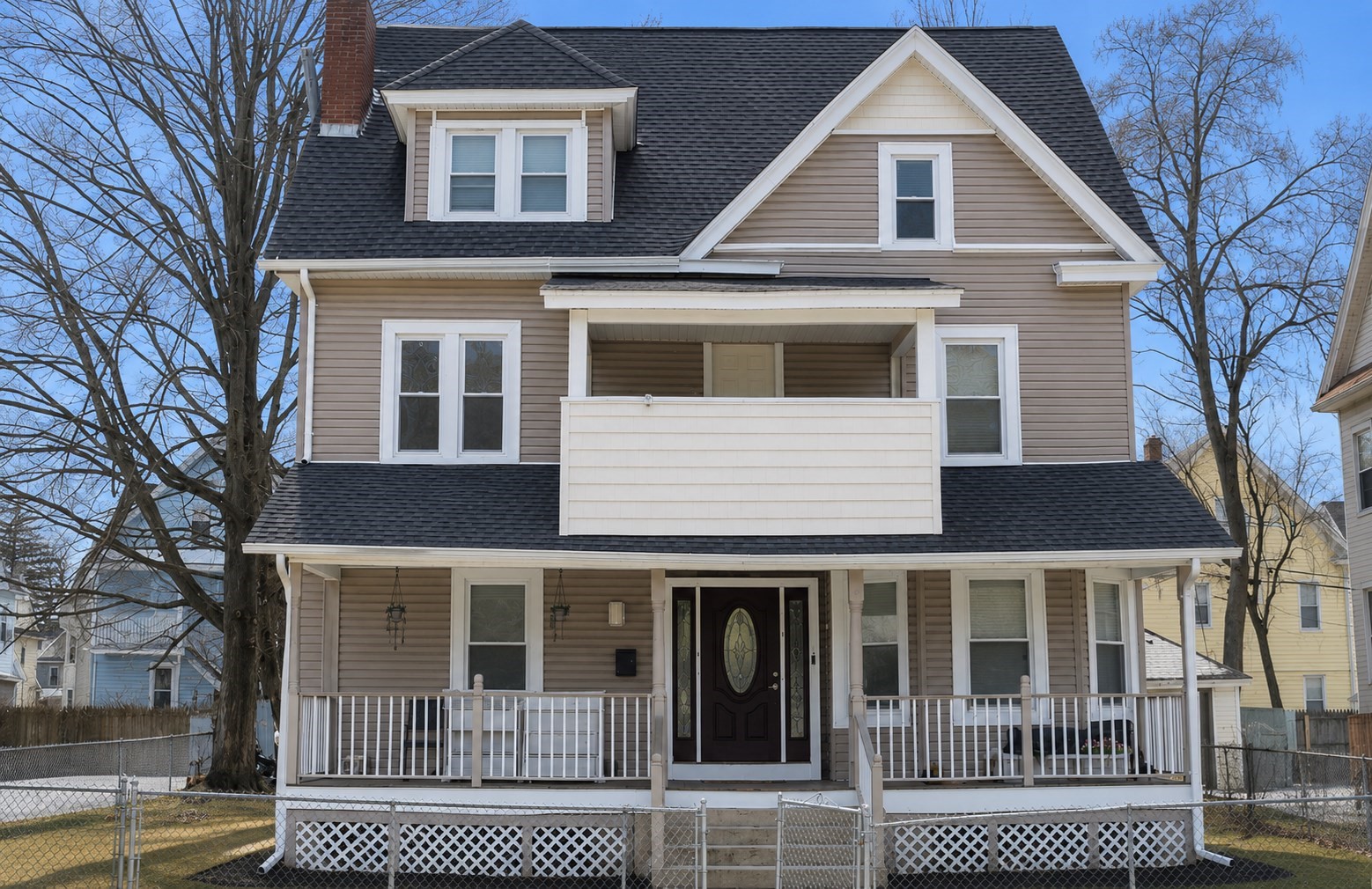 46 Mapledell St, Springfield, MA 01109