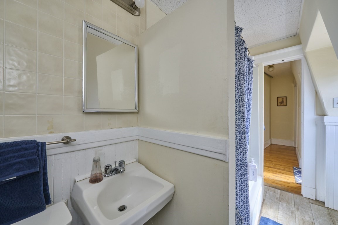 408 Crescent St, Waltham, MA 02453 - Image 31