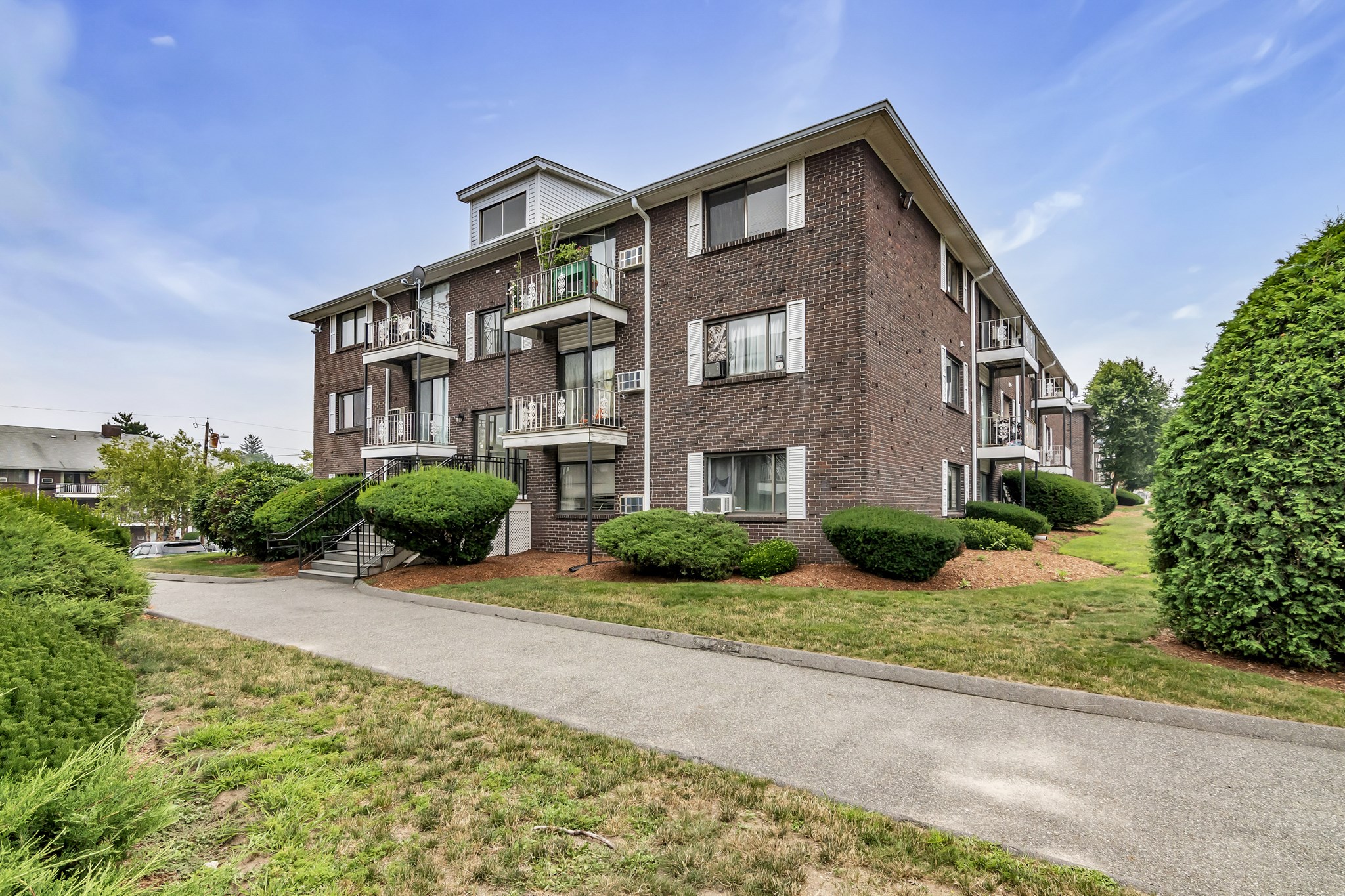 262 E Haverhill St Unit 2, Lawrence, MA 01841