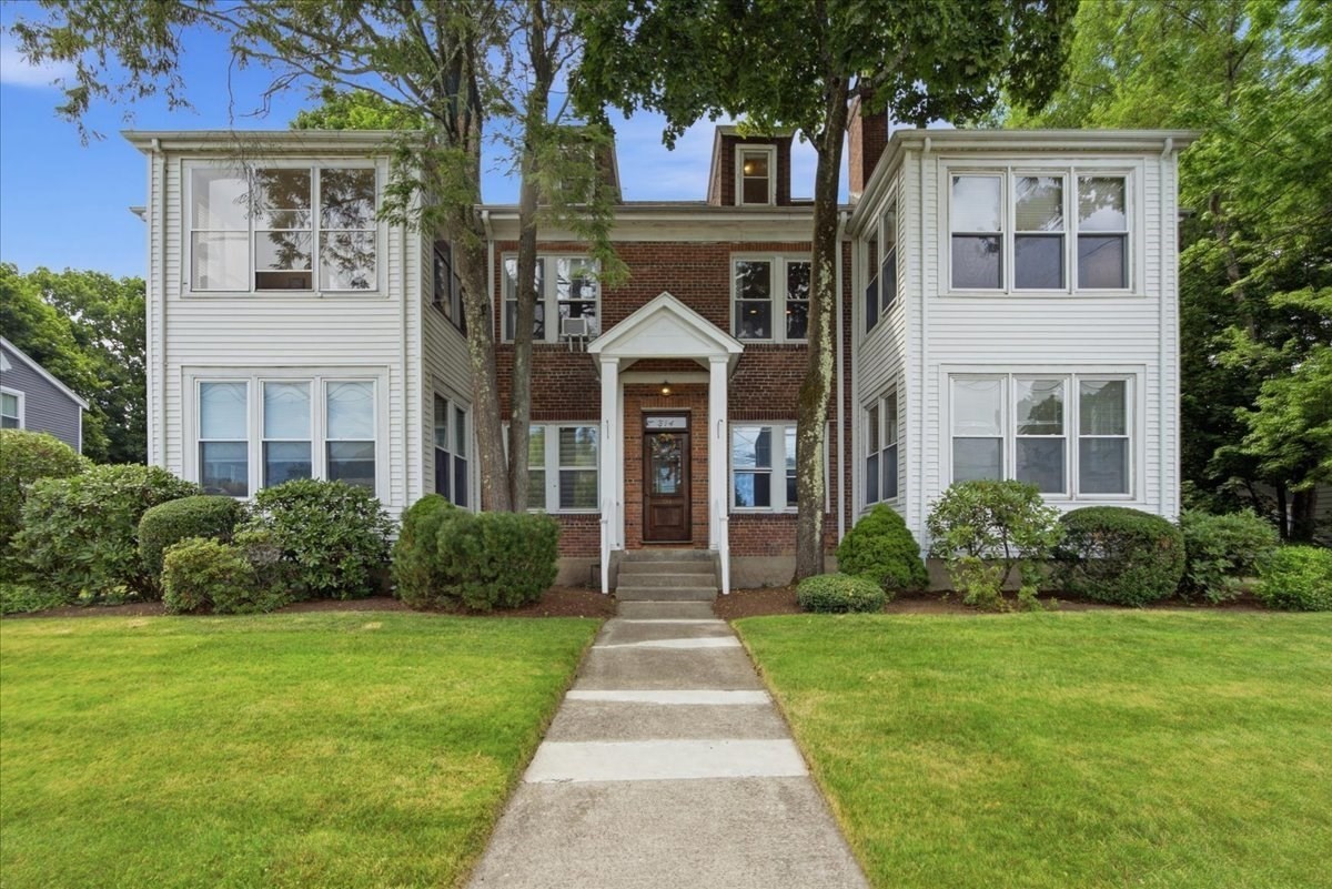 314 Newtonville Avenue Unit 4, Newton, MA 02460